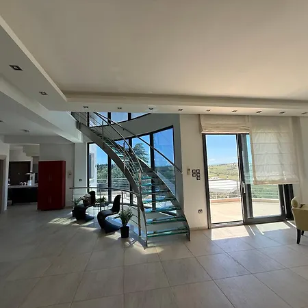 Etheria Luxe Peraía