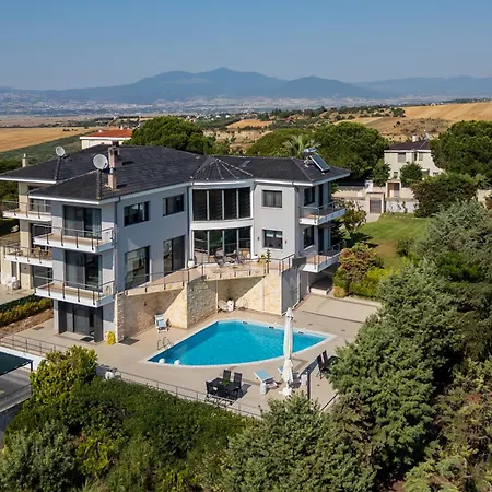 Etheria Luxe Vila Peraía