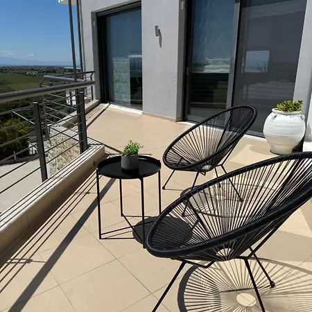 Etheria Luxe Peraía