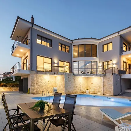 Vila Etheria Luxe Peraía