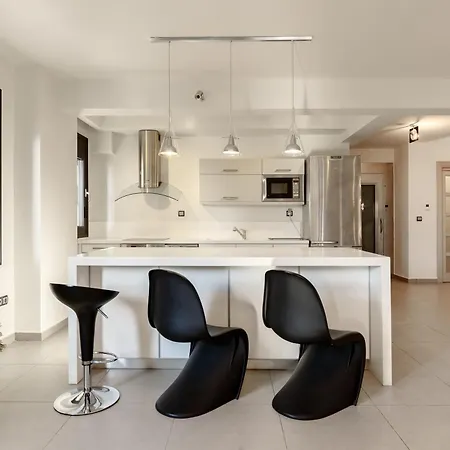 Etheria Luxe Vila Peraía