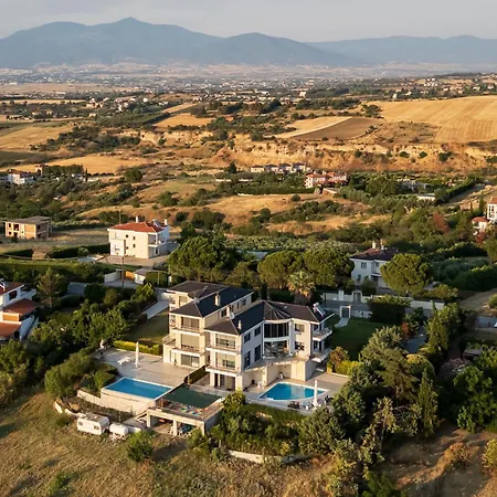 Etheria Luxe Vila Peraía