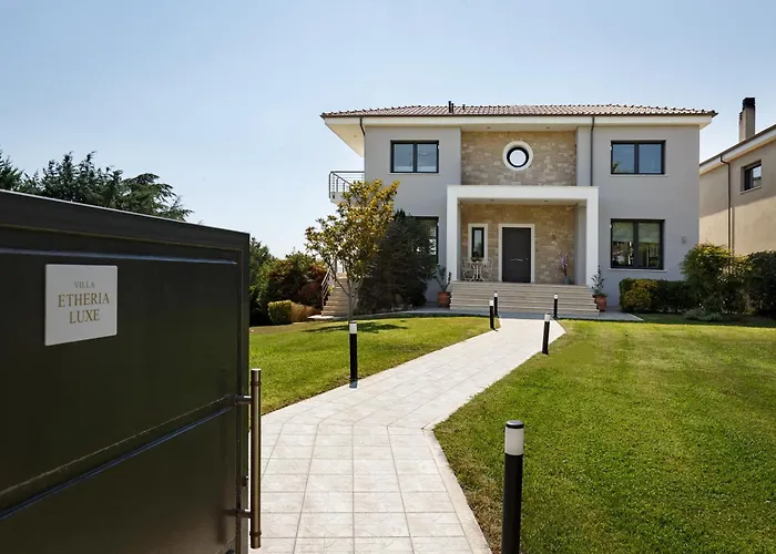 Etheria Luxe * Peraía