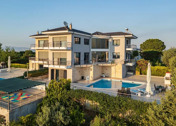 Villa Etheria Luxe Peraía