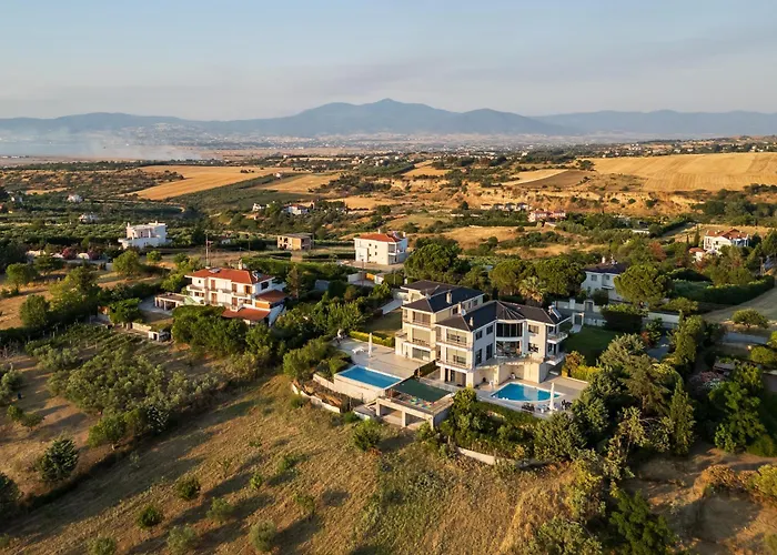 Villa Etheria Luxe Peraía