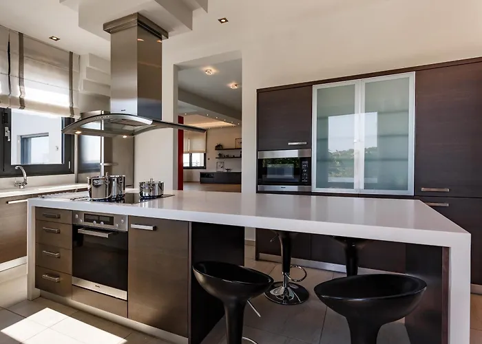 Etheria Luxe Peraía