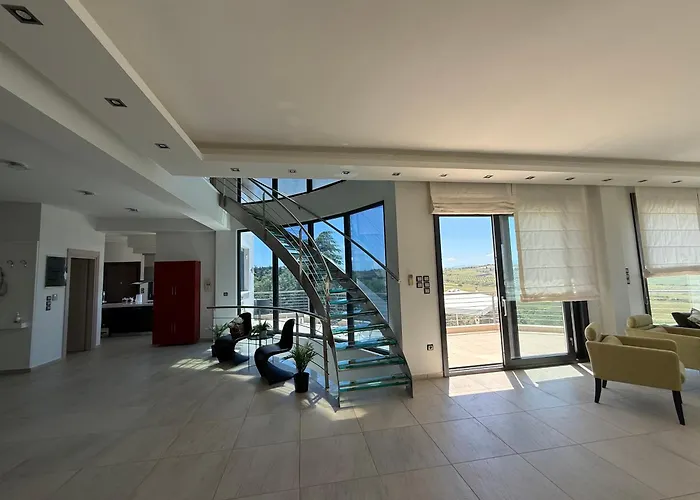 Etheria Luxe Peraía