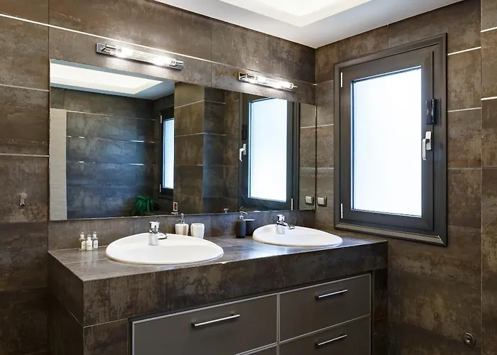 Etheria Luxe Villa Peraía