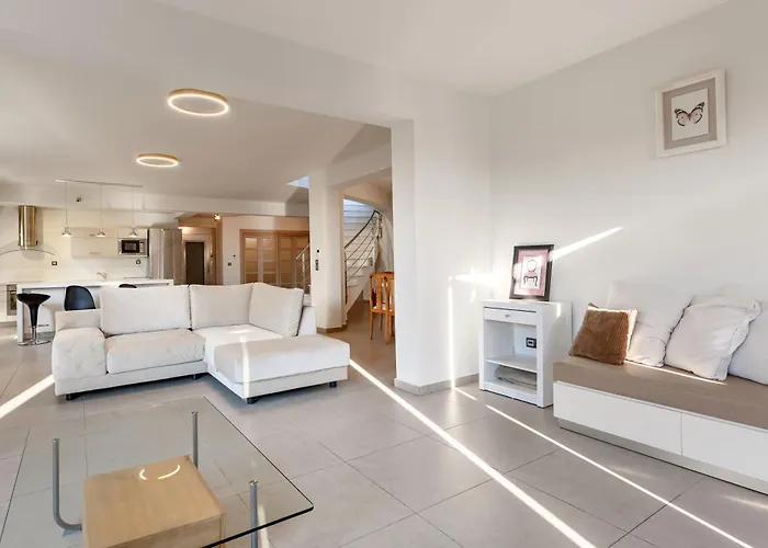 Etheria Luxe Villa *