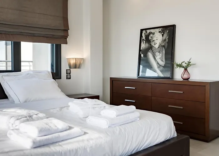 Etheria Luxe Peraía